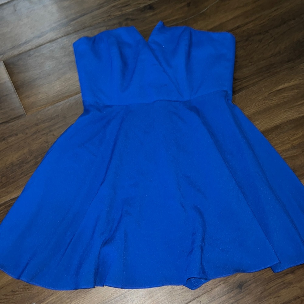 Size 6 Naven blue strapless dress